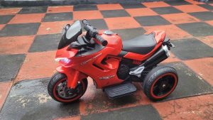 Toy car